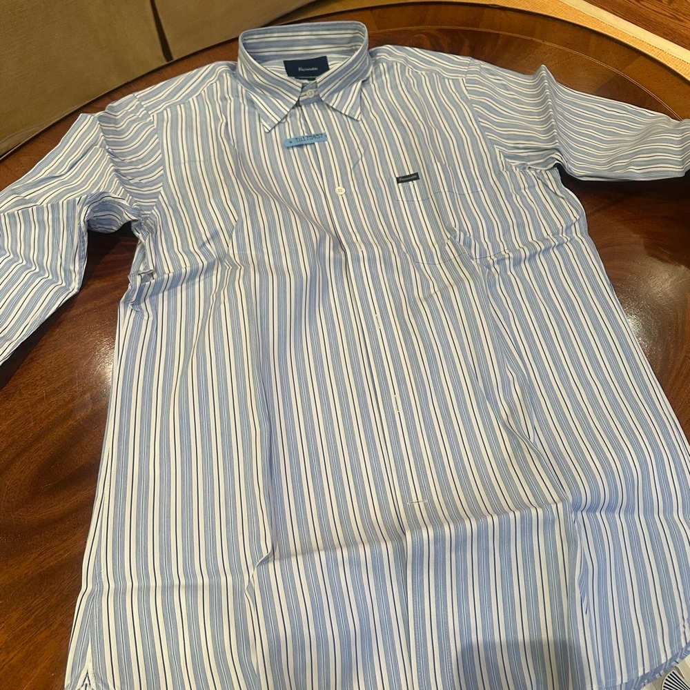 Faconable blue striped button down - Picture 3 of 4